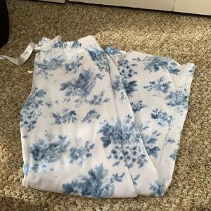 Snowflake Pajama Pants Size Medium Preloved